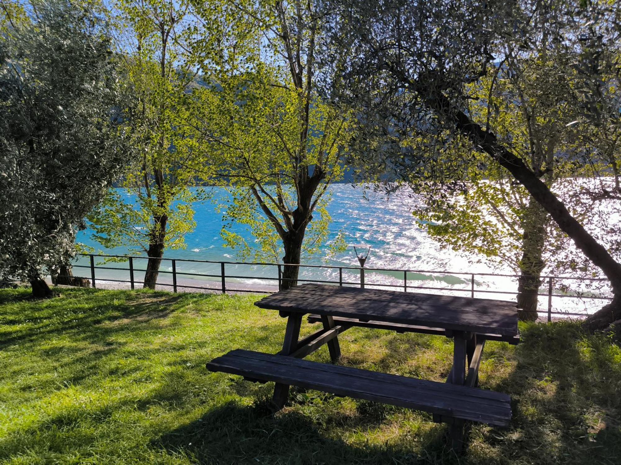La Meridiana Sul Lago Abbadia Lariana Phòng bức ảnh